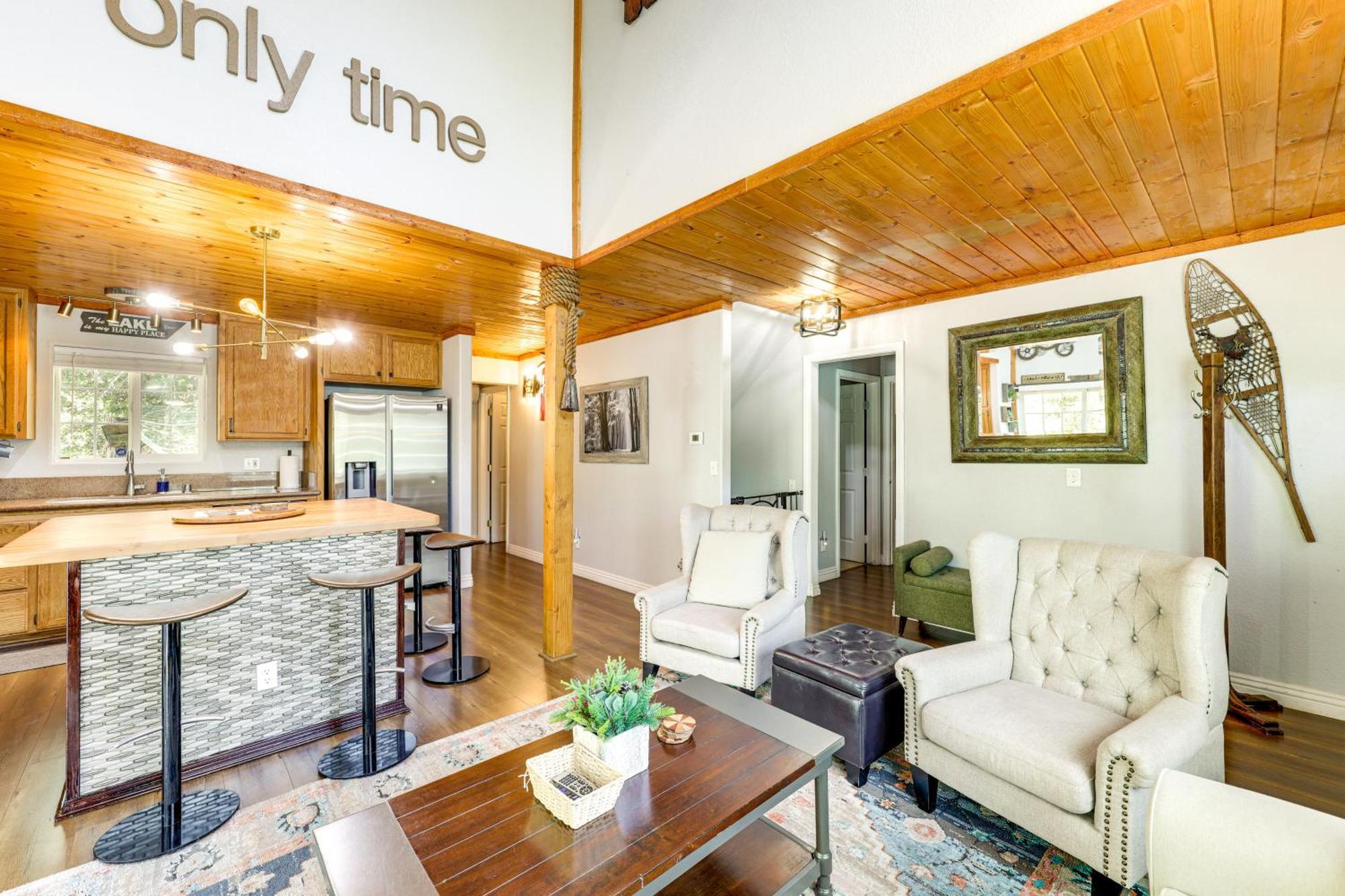 Remodeled Crestline Retreat Walk To Lake Gregory! Экстерьер фото
